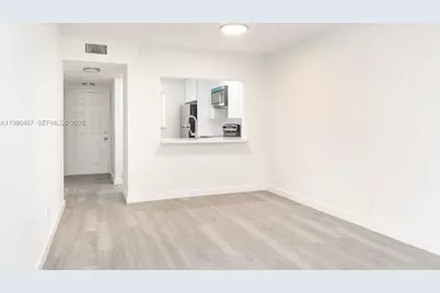 10330 NW 8th St #104, Pembroke Pines, FL 33026 - Photo 15