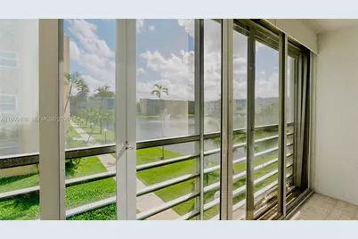 424 SE 10th St #204, Dania Beach, FL 33004 - Photo 47