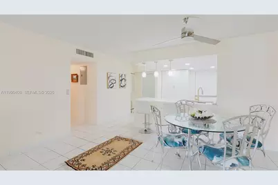 424 SE 10th St #204, Dania Beach, FL 33004 - Photo 23
