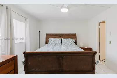 424 SE 10th St #204, Dania Beach, FL 33004 - Photo 35