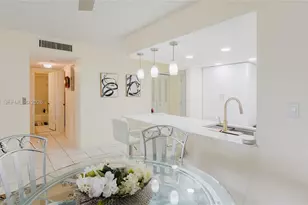424 SE 10th St, Dania Beach, FL 33004 - Photo 15