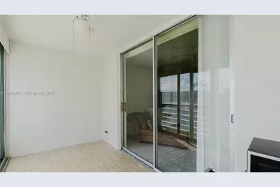 424 SE 10th St #204, Dania Beach, FL 33004 - Photo 45
