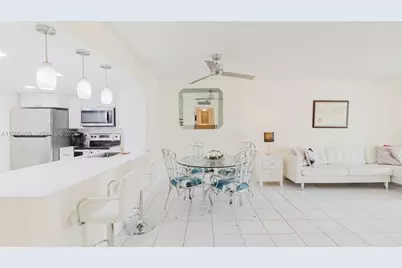 424 SE 10th St #204, Dania Beach, FL 33004 - Photo 13