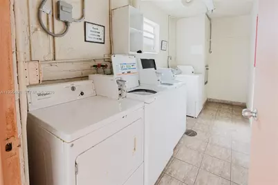424 SE 10th St #204, Dania Beach, FL 33004 - Photo 53
