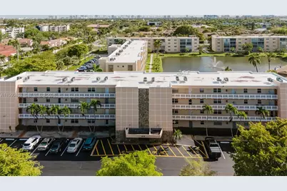 424 SE 10th St #204, Dania Beach, FL 33004 - Photo 63