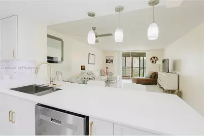 424 SE 10th St #204, Dania Beach, FL 33004 - Photo 13