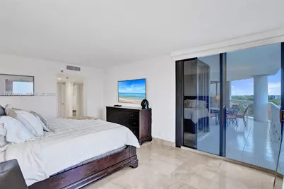 3598 Yacht Club Dr #702, Aventura, FL 33180 - Photo 31