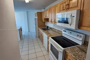7135 Collins Ave, Miami Beach, FL 33141 - Photo 3
