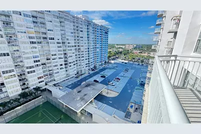 18061 Biscayne Blvd #1203, Aventura, FL 33160 - Photo 25