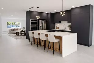 588 Palmetto Dr, Miami Springs, FL 33166 - Photo 11