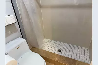 6360 NW 170th Ter, Hialeah, FL 33015 - Photo 9