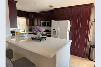 6360 NW 170th Ter, Hialeah, FL 33015 - Photo 5