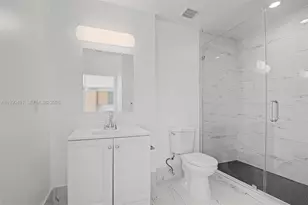 1350 NW 8th Ct, Miami, FL 33136 - Photo 7