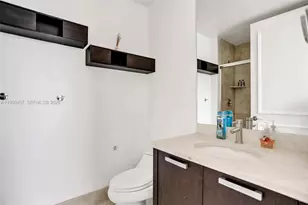 18101 Collins, Sunny Isles Beach, FL 33160 - Photo 51