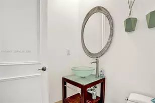 18101 Collins, Sunny Isles Beach, FL 33160 - Photo 45