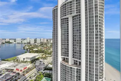 18101 Collins Ave #4106 + Cabana, Sunny Isles Beach, FL 33160 - Photo 31