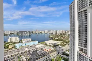 18101 Collins, Sunny Isles Beach, FL 33160 - Photo 31