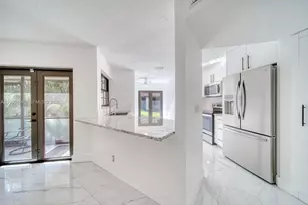 9151 W Sunrise Blvd, Plantation, FL 33322 - Photo 5