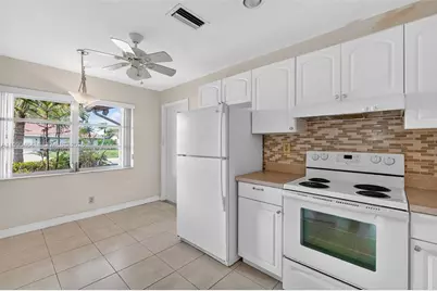 10424 NW 70th Ct, Tamarac, FL 33321 - Photo 5