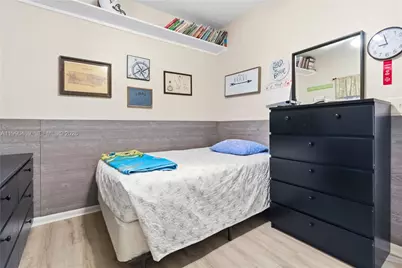 9521 NW 31st Pl, Sunrise, FL 33351 - Photo 23