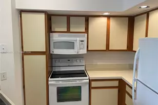 3330 N Pinewalk Dr N, Margate, FL 33063 - Photo 13