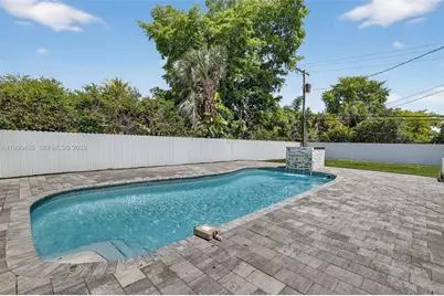 620 Camellia Ct, Plantation, FL 33317 - Photo 51