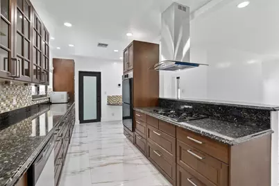 620 Camellia Ct, Plantation, FL 33317 - Photo 3