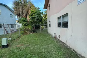 7471 SW 10th Ct, North Lauderdale, FL 33068 - Photo 3