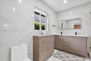 261 NE 47th St, Miami, FL 33137 - Photo 37