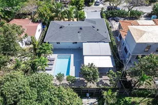 261 NE 47th St, Miami, FL 33137 - Photo 77