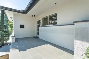 261 NE 47th St, Miami, FL 33137 - Photo 11