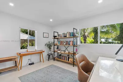 261 NE 47th St, Miami, FL 33137 - Photo 45