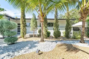 261 NE 47th St, Miami, FL 33137 - Photo 5