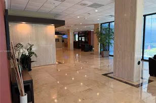 400 Kings Point Dr, Sunny Isles Beach, FL 33160 - Photo 17