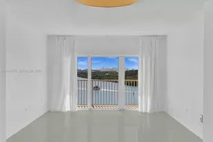 300 Bayview Dr, Sunny Isles Beach, FL 33160 - Photo 27