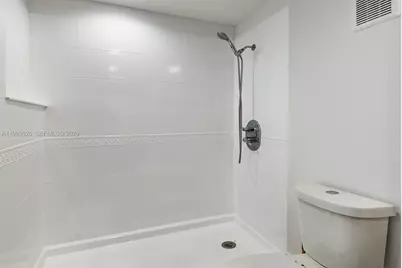 10520 SW 75th Ln, Miami, FL 33173 - Photo 15