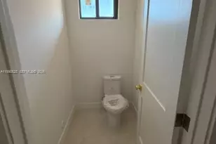 2800 SW 38th Ct, Miami, FL 33134 - Photo 11