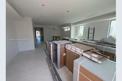 2800 SW 38th Ct, Miami, FL 33134 - Photo 5