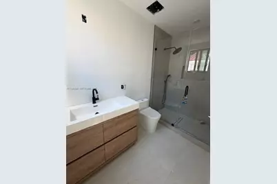 2800 SW 38th Ct, Miami, FL 33134 - Photo 13