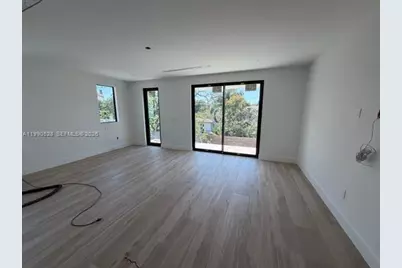 2800 SW 38th Ct, Miami, FL 33134 - Photo 7