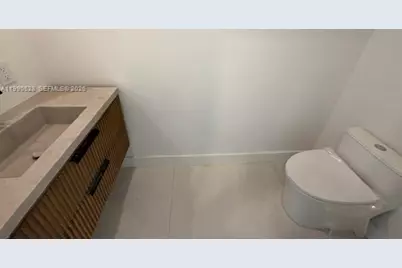 2800 SW 38th Ct, Miami, FL 33134 - Photo 15