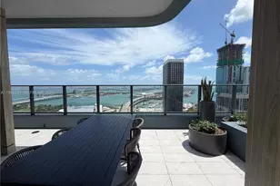 121 NE 5th St, Miami, FL 33132 - Photo 43