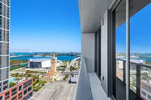 121 NE 5th St, Miami, FL 33132 - Photo 77