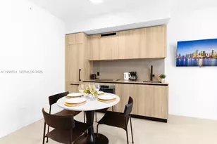 121 NE 5th St, Miami, FL 33132 - Photo 17