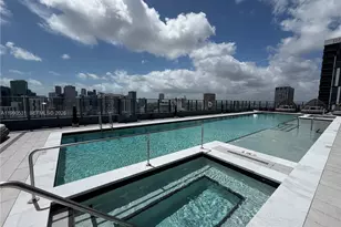 121 NE 5th St, Miami, FL 33132 - Photo 37