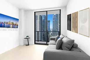 121 NE 5th St, Miami, FL 33132 - Photo 9