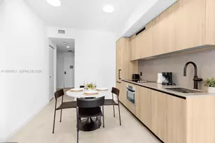 121 NE 5th St, Miami, FL 33132 - Photo 29