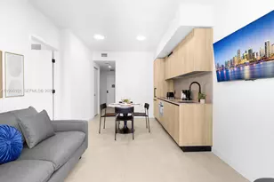 121 NE 5th St, Miami, FL 33132 - Photo 9