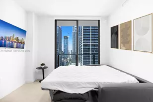 121 NE 5th St, Miami, FL 33132 - Photo 17