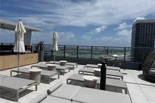 121 NE 5th St, Miami, FL 33132 - Photo 39